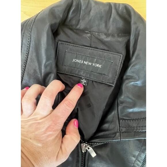 Women's Jones New York black genuine leather jacket size Large, zipper damaged - Picture 3 of 12